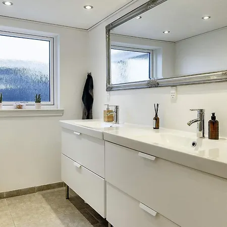 4 Star Holiday Home In Otterup-By Traum Оттеруп